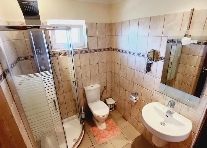 Boutique Ipsos Apartman Pirjí